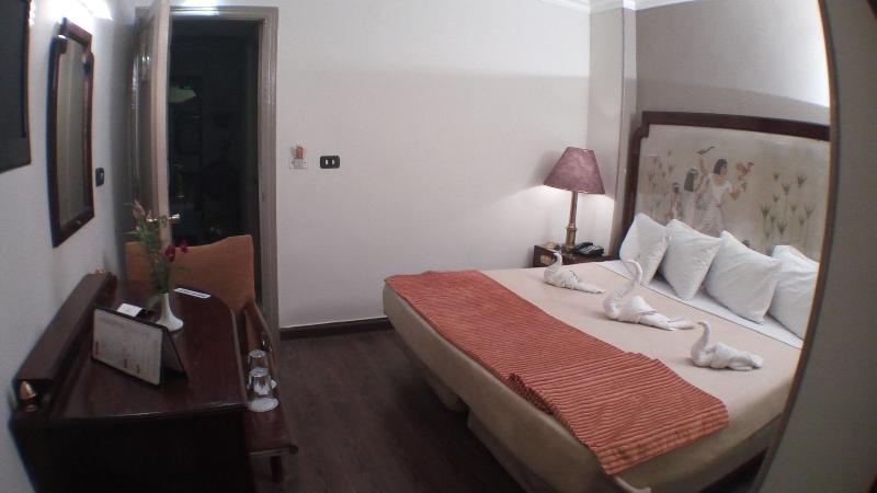 Zayed Hotel - Oda