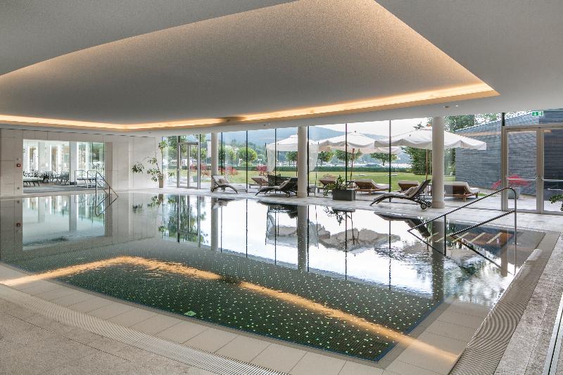 Falkensteiner Schlosshotel Velden - Havuz