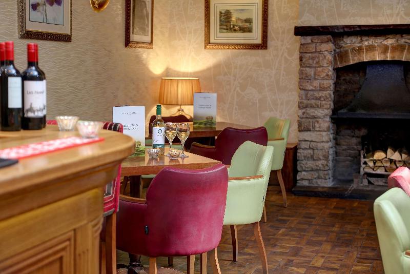The George Hotel - Bar