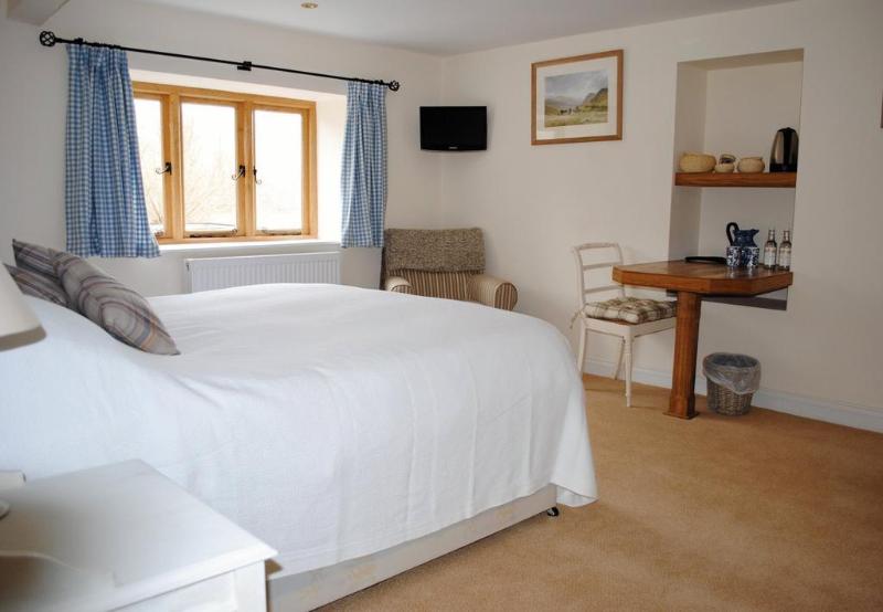 The Fox Inn - Genel