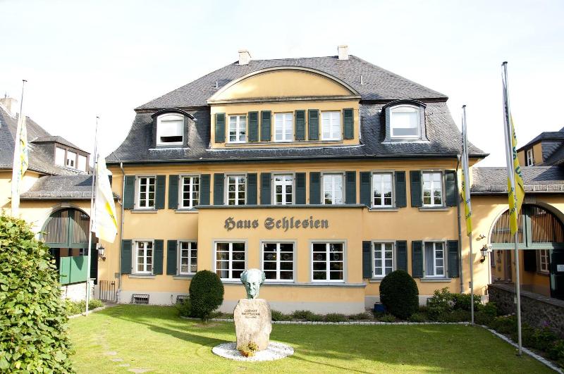 Haus Schlesien - Genel