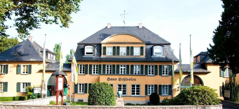 Haus Schlesien - Genel