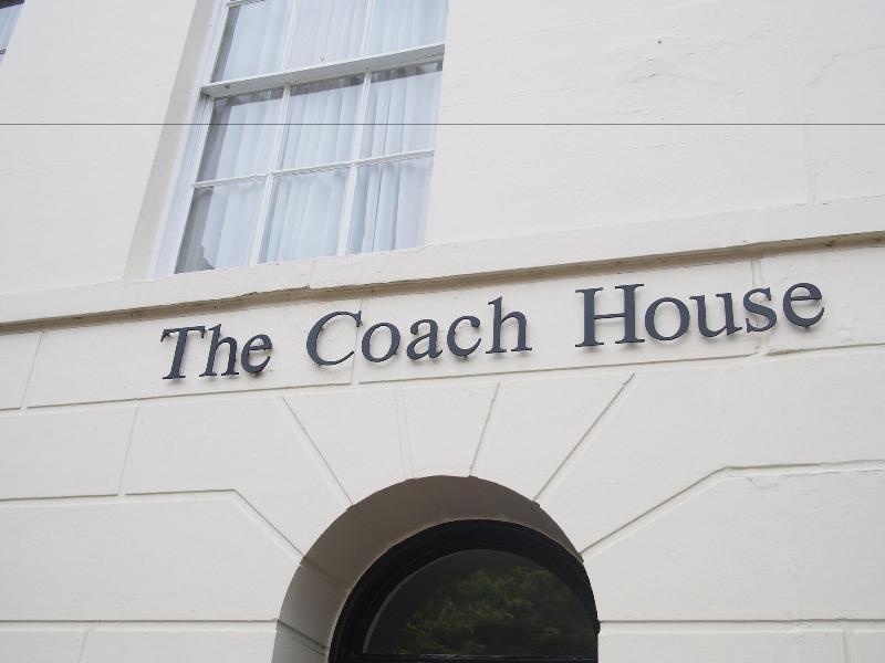 The Coach House - Genel