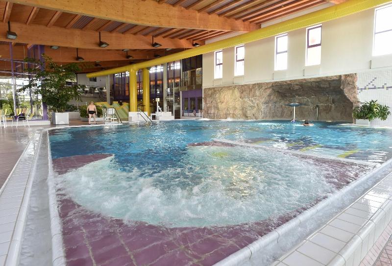 Santé Royale Hotel & Gesundheitsresort Warmbad Wol - Havuz