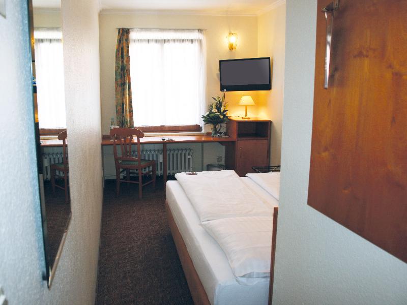 Hotel Ahl Meerkatzen - Oda