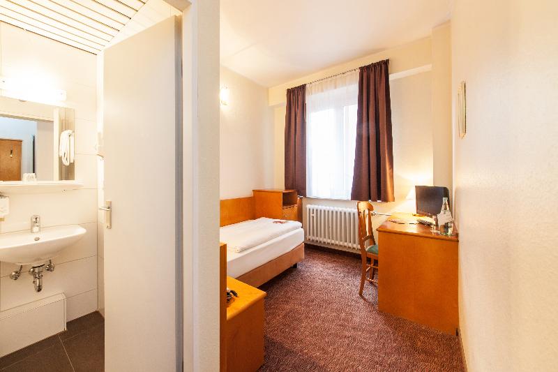 Hotel Ahl Meerkatzen - Oda