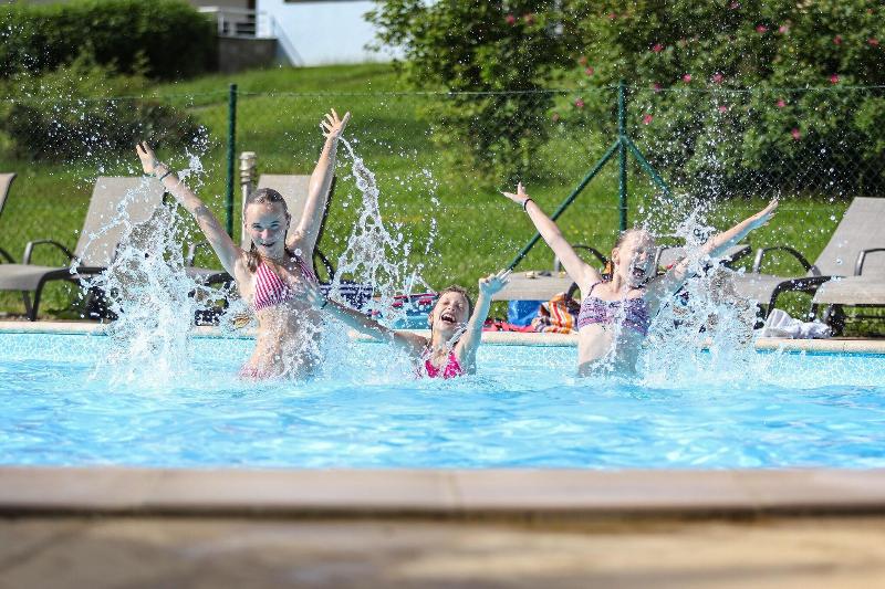 Lipno Lake Resort - Havuz