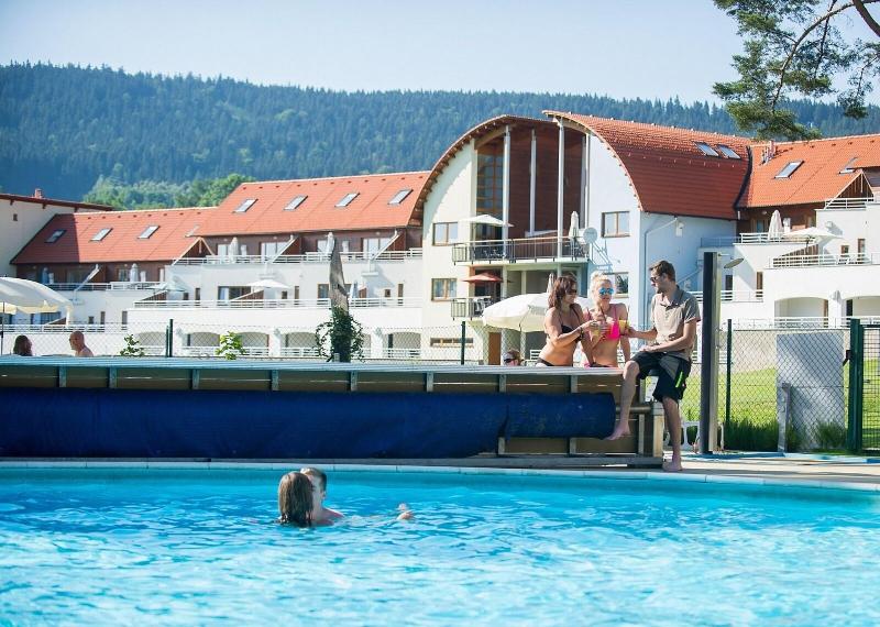 Lipno Lake Resort - Havuz