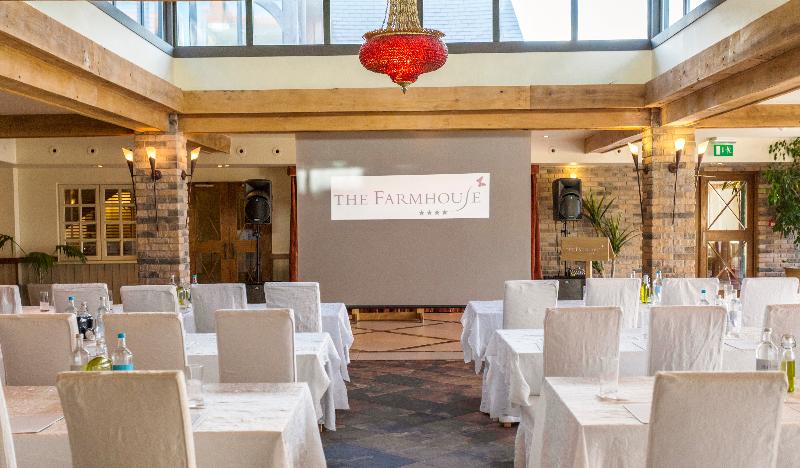 The Farmhouse - Toplantı