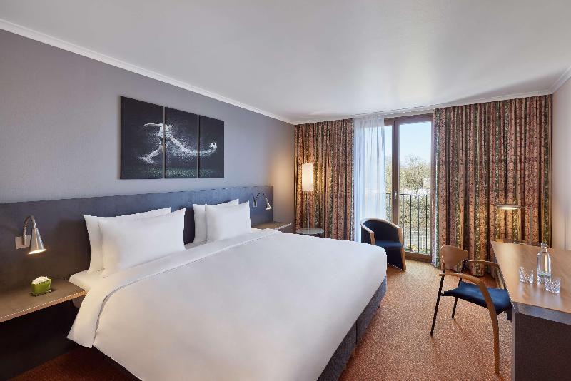 Curve Hotel BayArena - Oda