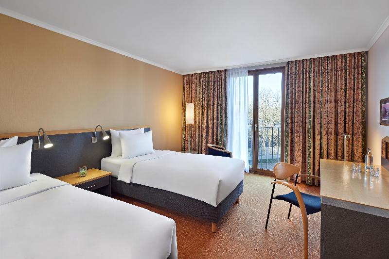 Curve Hotel BayArena - Oda