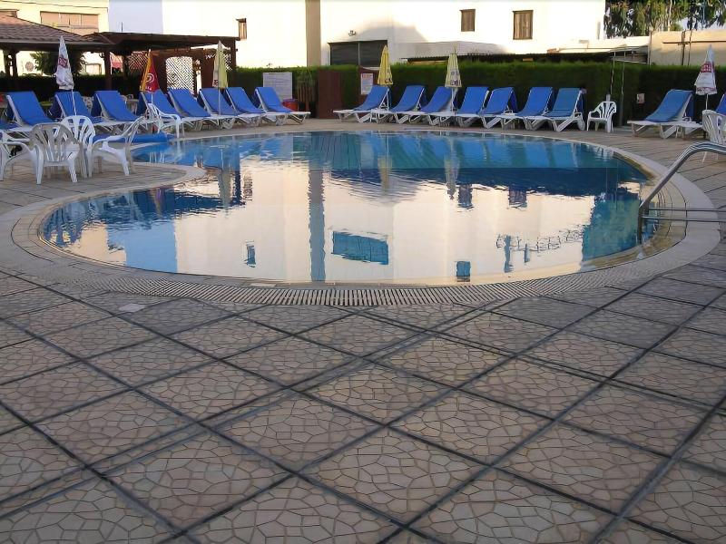 Pigeon Beach Hotel Apartments - Aktivite