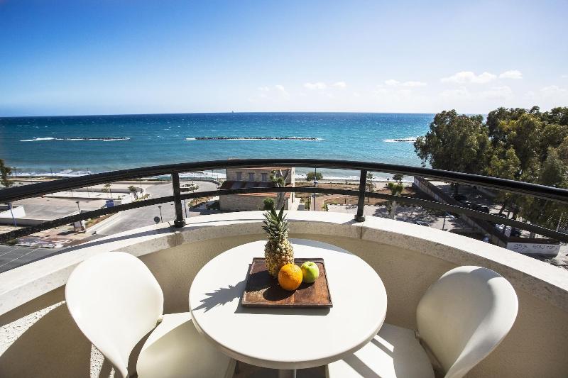 Pigeon Beach Hotel Apartments - Genel