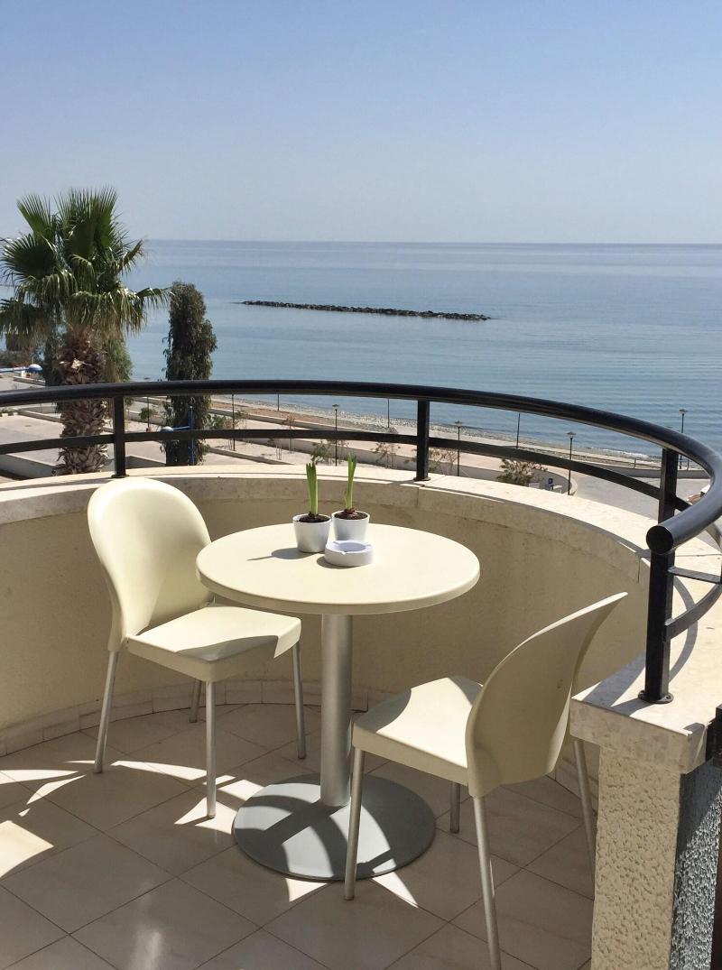 Pigeon Beach Hotel Apartments - Oda