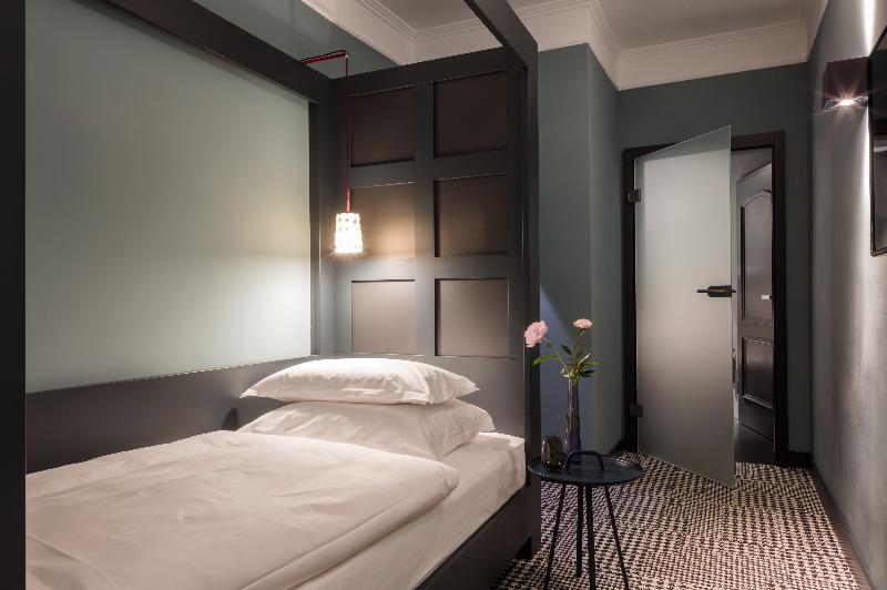 The Midtown Hotel - Oda