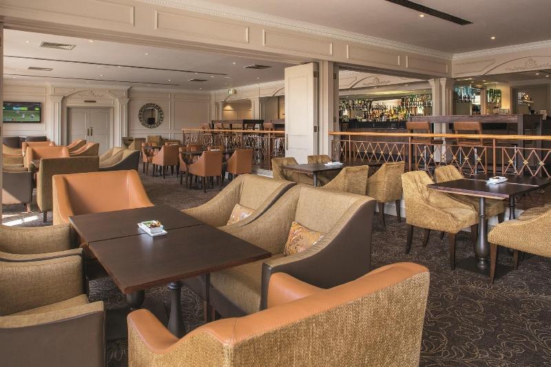 St. Pierre Park Hotel, Spa and Golf Resort - Bar
