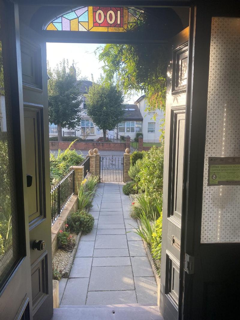 One Hundred - Bed & Breakfast - Genel