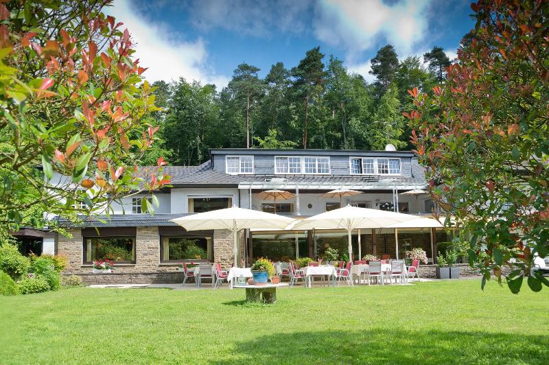Romantik Waldhotel Mangold - Teras