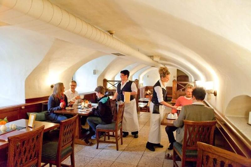 Weisses Ross - Restoran