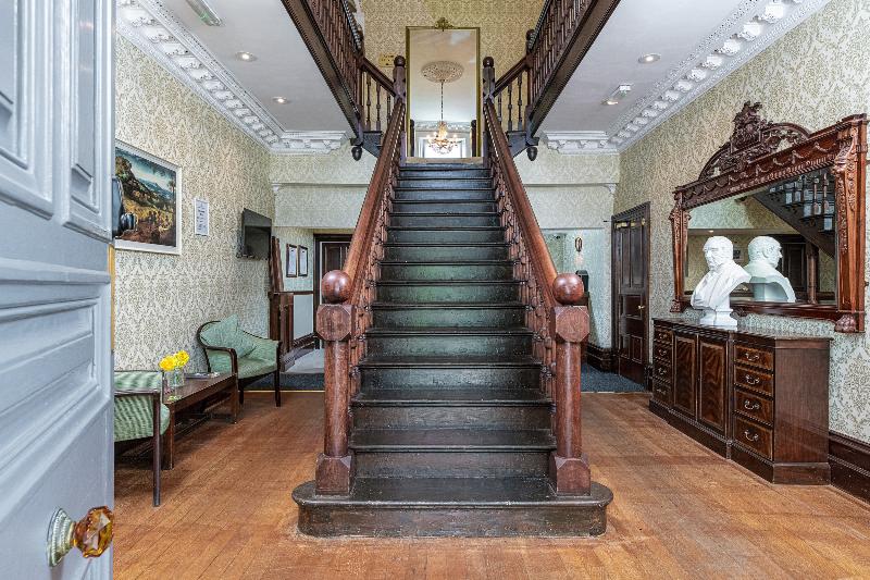Northop Hall Country House Hotel - Lobi