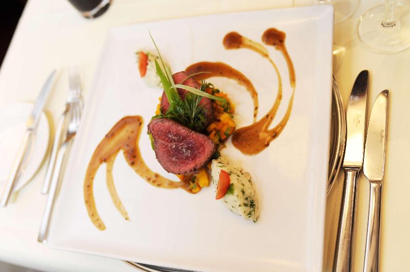BEST WESTERN PLUS Kurhotel an der Obermaintherme - Restoran