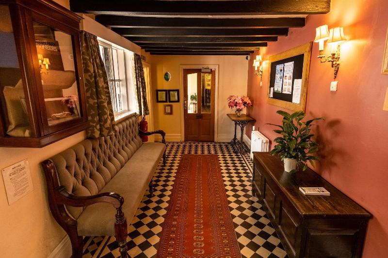 Donington Park Farmhouse Hotel - Lobi