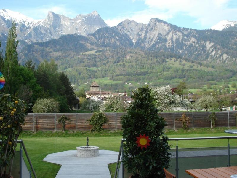 Swiss Heidi - Genel
