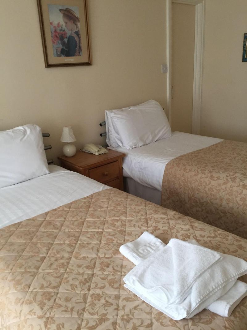 Ilfracombe Carlton - Oda