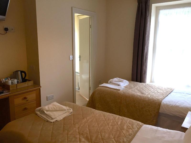 Ilfracombe Carlton - Oda