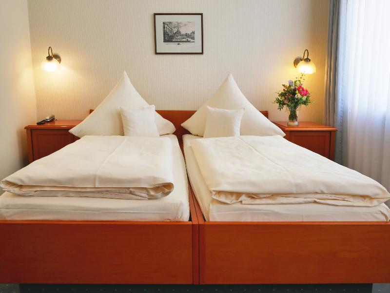TOP VCH Martha Hotel Dresden - Oda