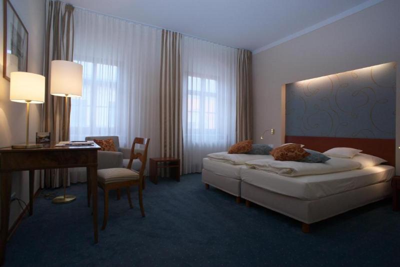 TOP VCH Martha Hotel Dresden - Oda