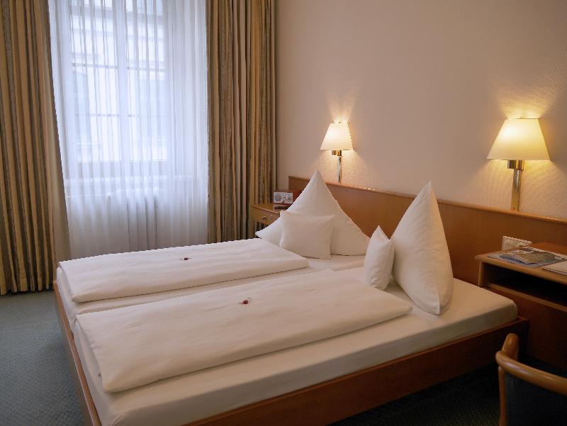 TOP VCH Martha Hotel Dresden - Oda