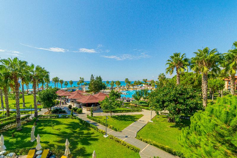 Justiniano Park Conti - Genel