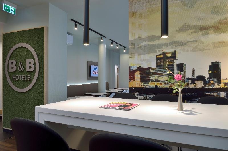 B&B Hotel Düsseldorf City-Süd - Lobi