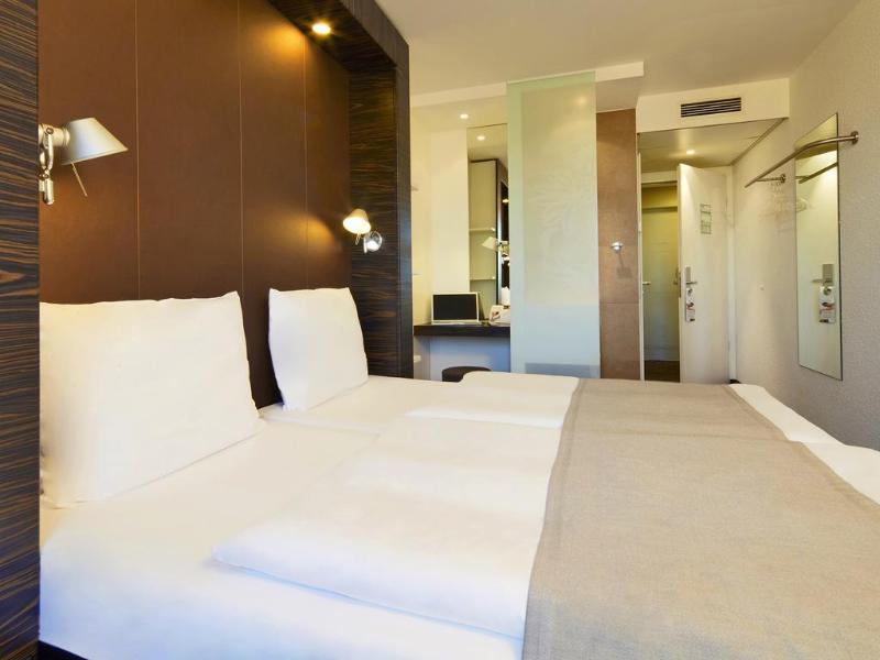 B&B Hotel Düsseldorf City-Süd - Oda