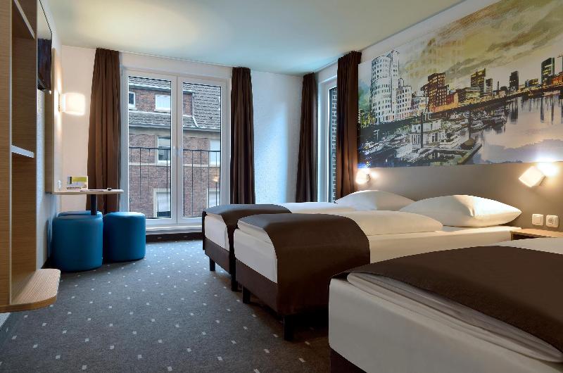 B&B Hotel Düsseldorf City-Süd - Oda