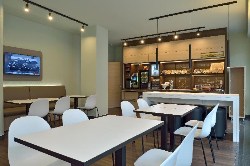 B&B Hotel Düsseldorf City-Süd - Restoran