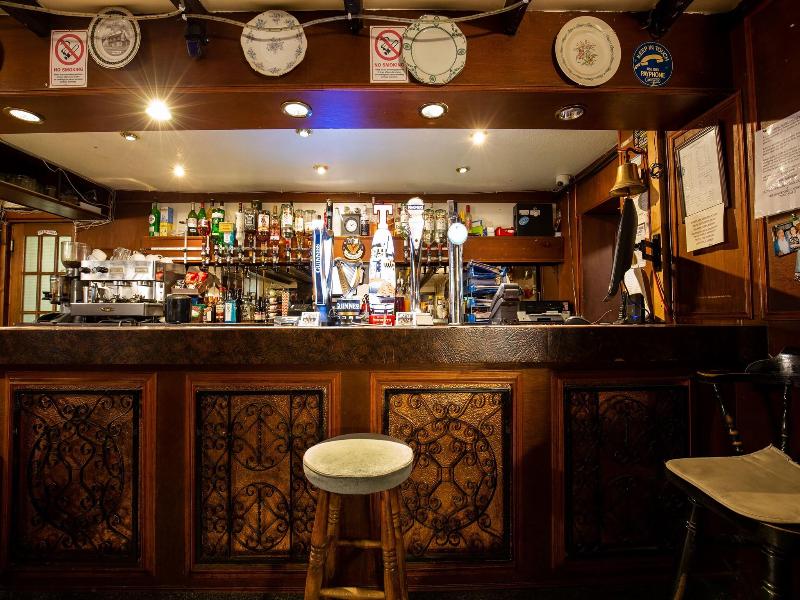 Oyo The Longforgan Coaching Inn - Bar