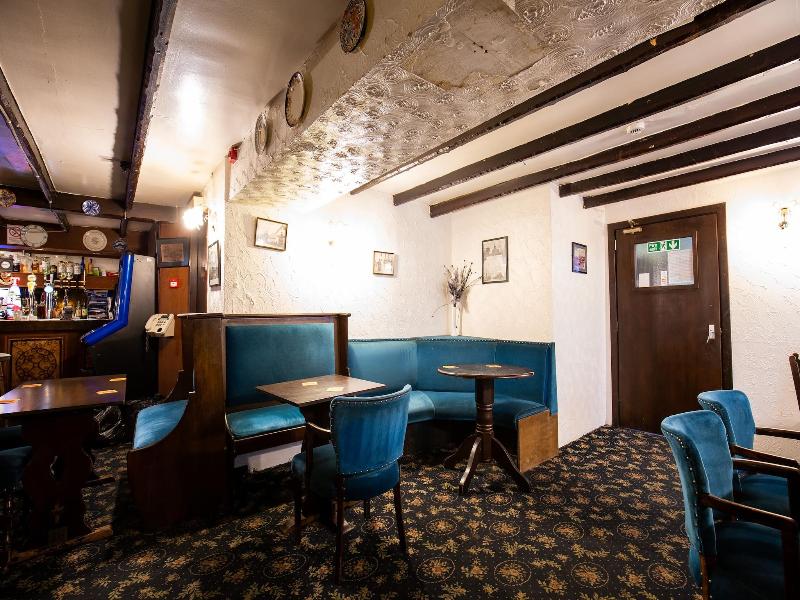 Oyo The Longforgan Coaching Inn - Bar