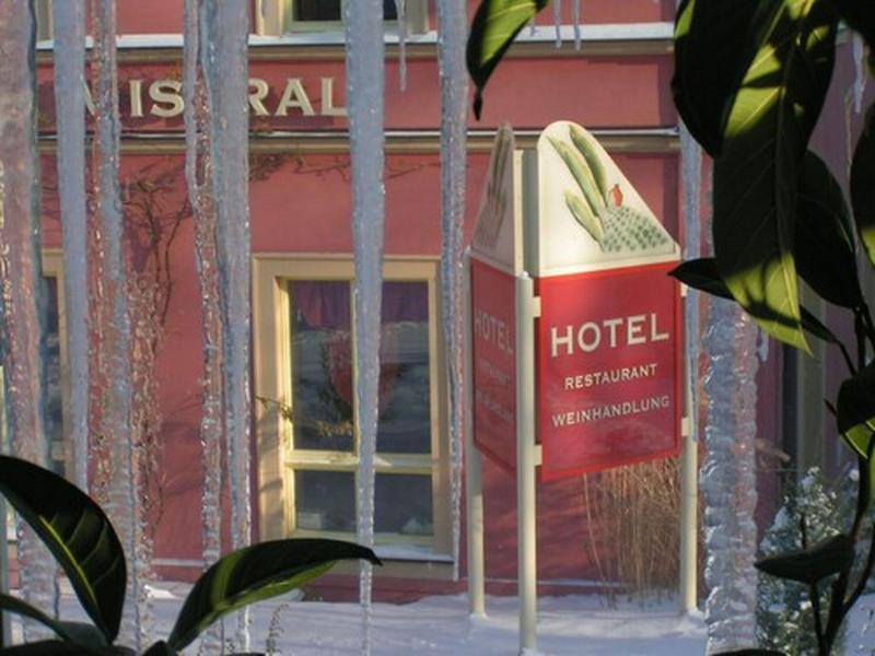 Auberge Mistral - Genel