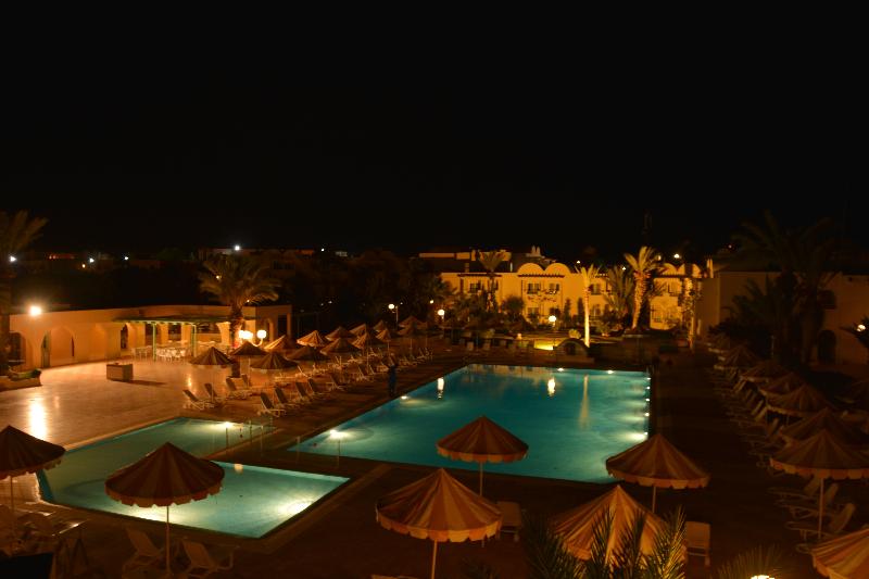 Venice Beach Djerba - Couples and Families Only - Havuz