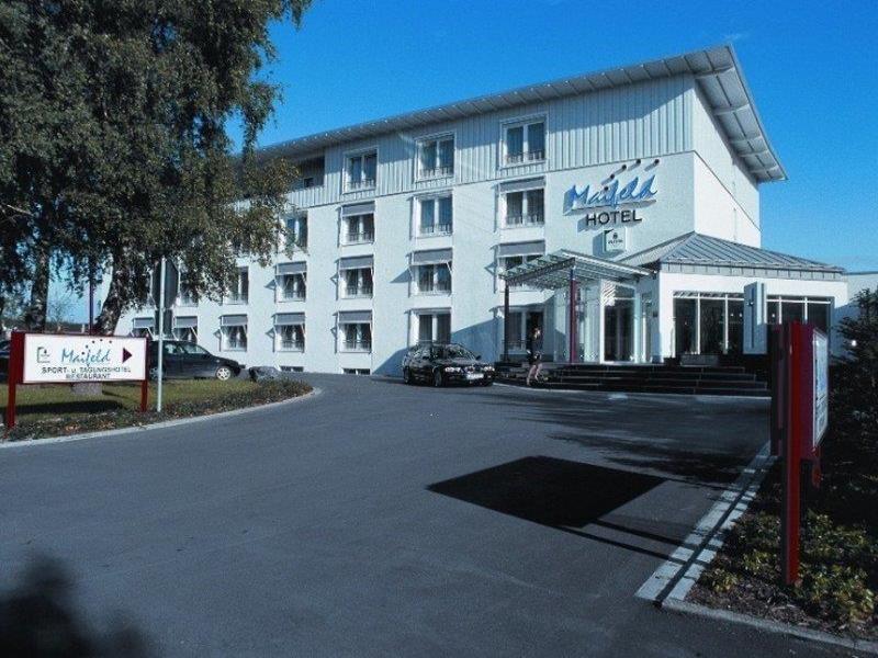 Maifeld Sport- & Tagungshotel - Genel