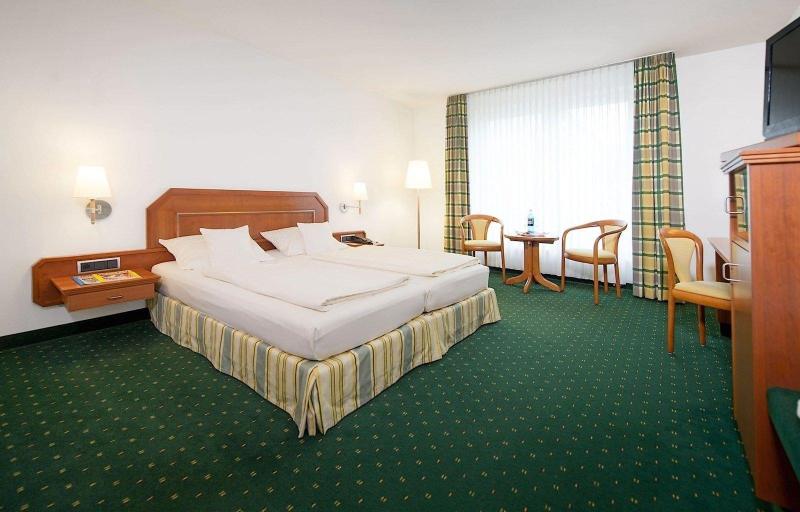 Maifeld Sport- & Tagungshotel - Oda