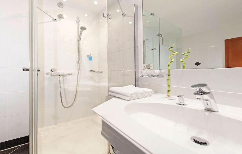 Maifeld Sport- & Tagungshotel - Oda