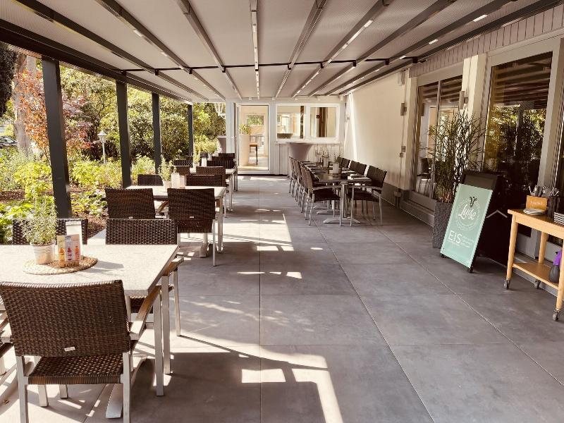 Maifeld Sport- & Tagungshotel - Teras