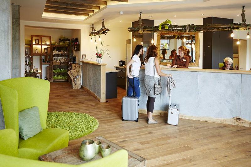 Hotel Landgasthof Steinberg - Lobi