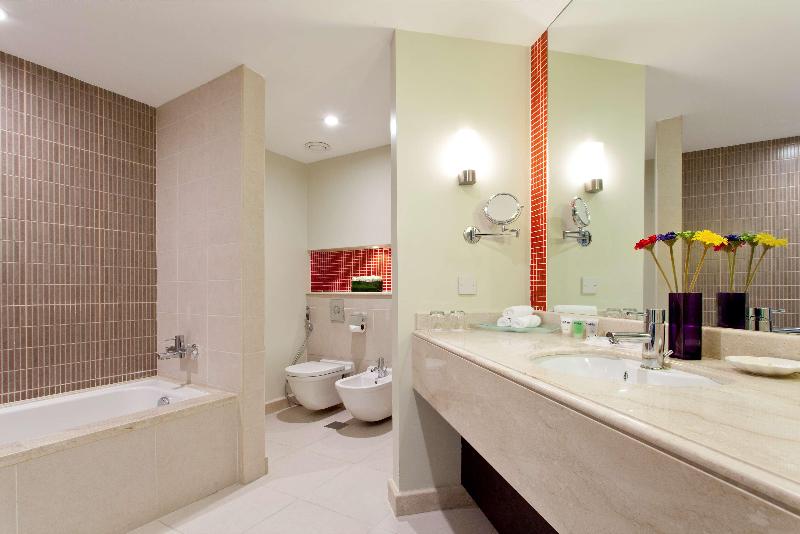 Park Inn by Radisson Al Khobar - Oda