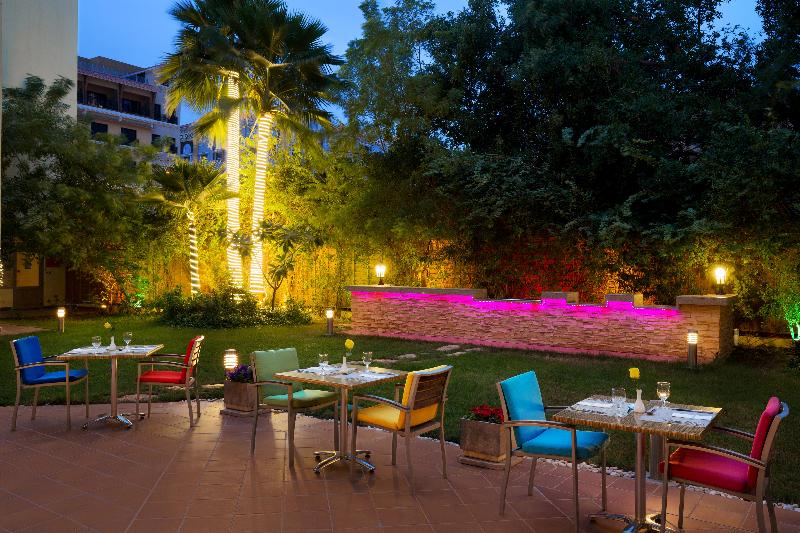 Park Inn by Radisson Al Khobar - Teras