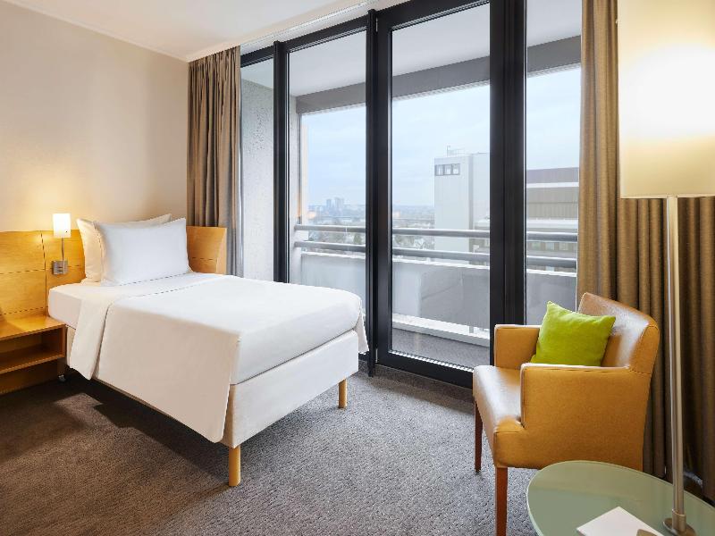 Lindner Dusseldorf Seestern, part of JdV by Hyatt - Oda