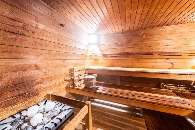 Lenzerhorn Spa & Wellness - Havuz